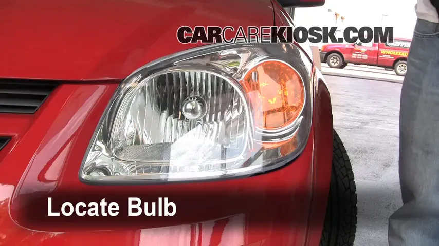 2010 Chevrolet Cobalt LT 2.2L 4 Cyl. Sedan (4 Door) Lights Turn Signal - Front (replace bulb)